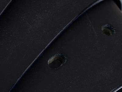 Rubber coated belt strap with navy edges